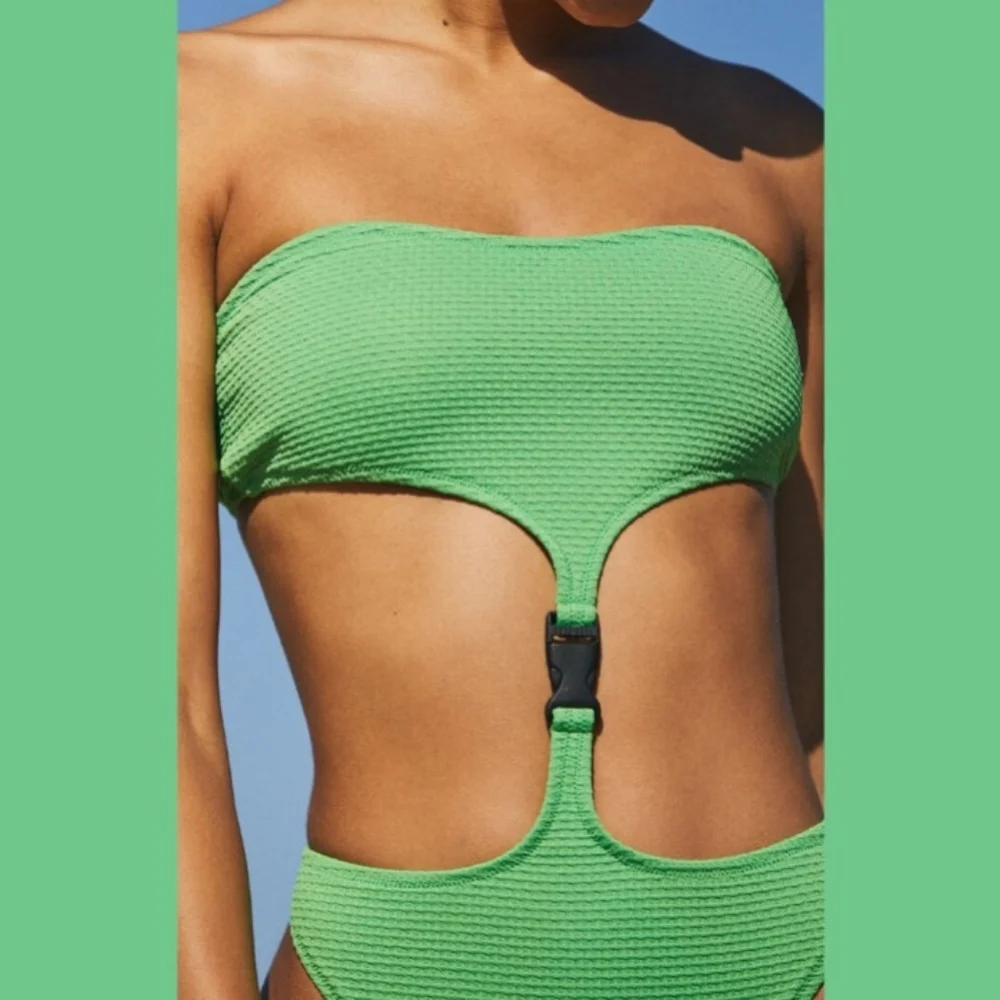 [NEW] TWIIN Vice Buckle One-piece - Picture 4 of 13